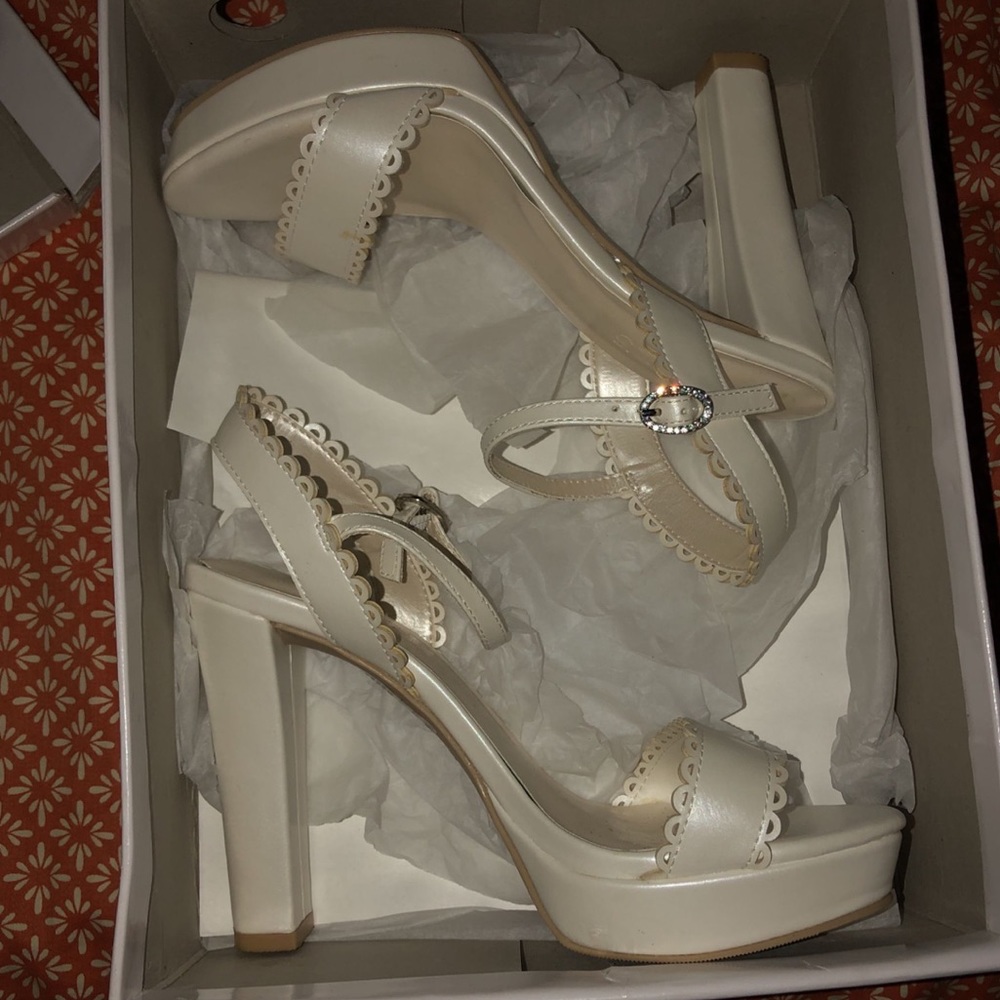 Wedding elegant platform shoes